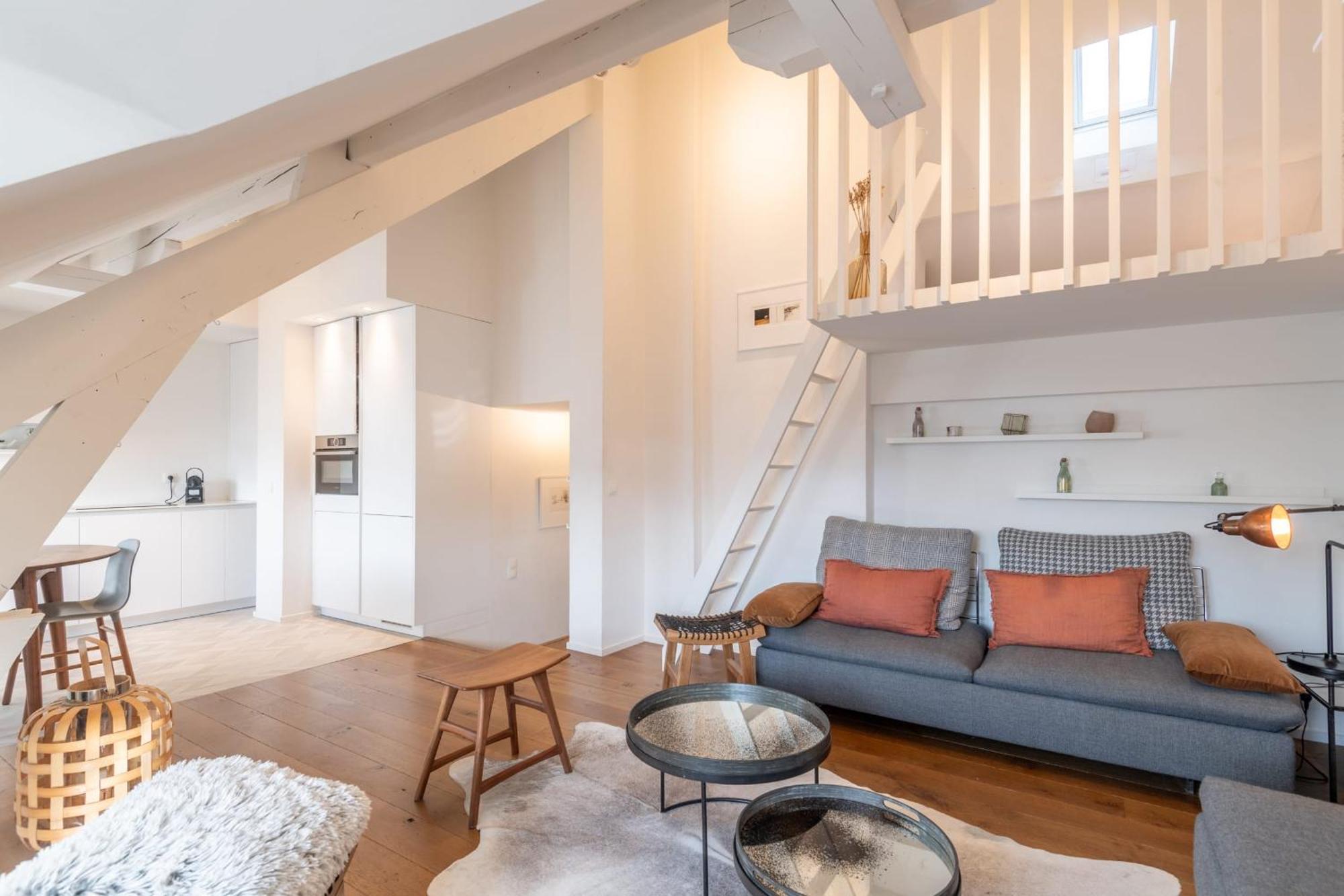 Mon Chez Vous - In The Heart Of The Old Town Apartment *